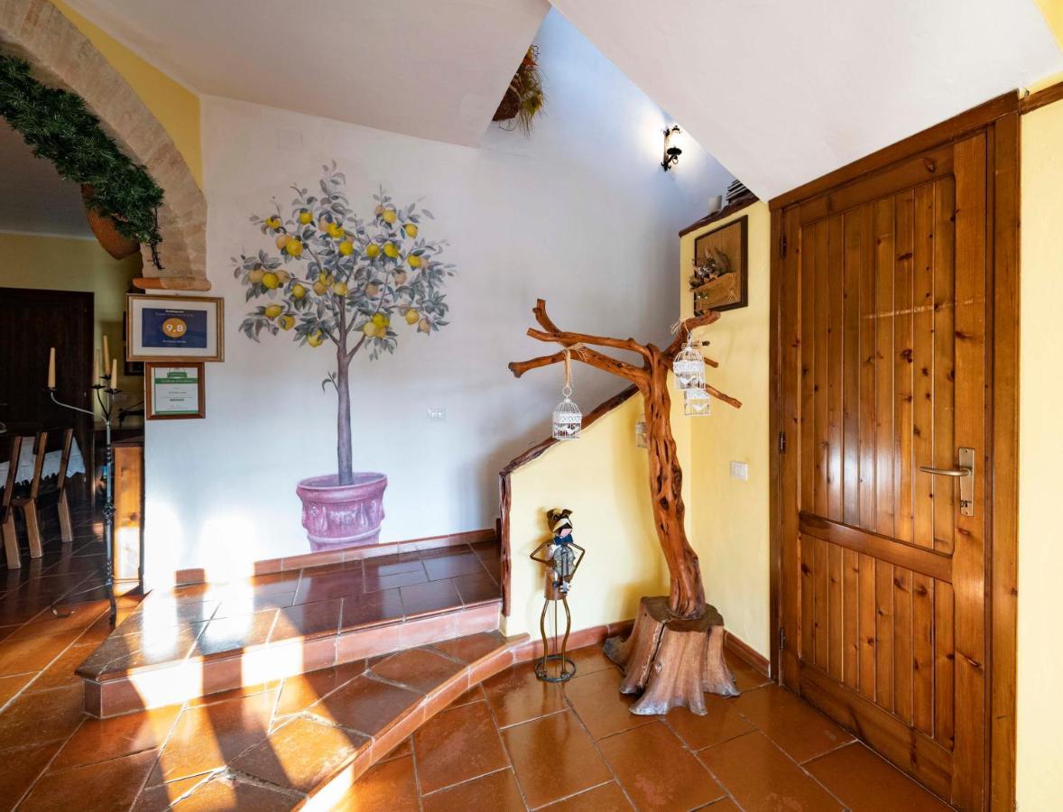 Sa Domu Sarda Suites - Bed & Breakfast Porto Columbu - Perd'E Sali Екстериор снимка