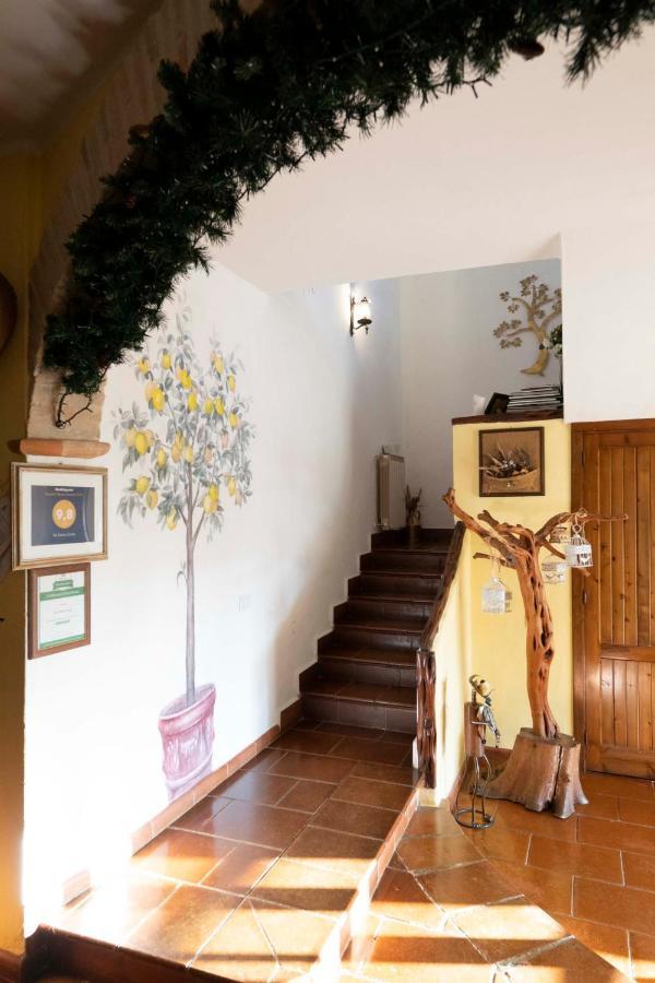 Sa Domu Sarda Suites - Bed & Breakfast Porto Columbu - Perd'E Sali Екстериор снимка